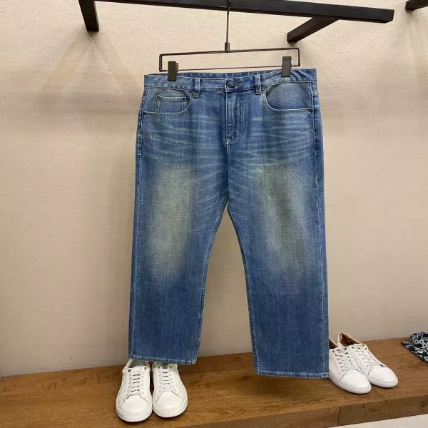 버버리 워싱 스트레이트 데님 팬츠