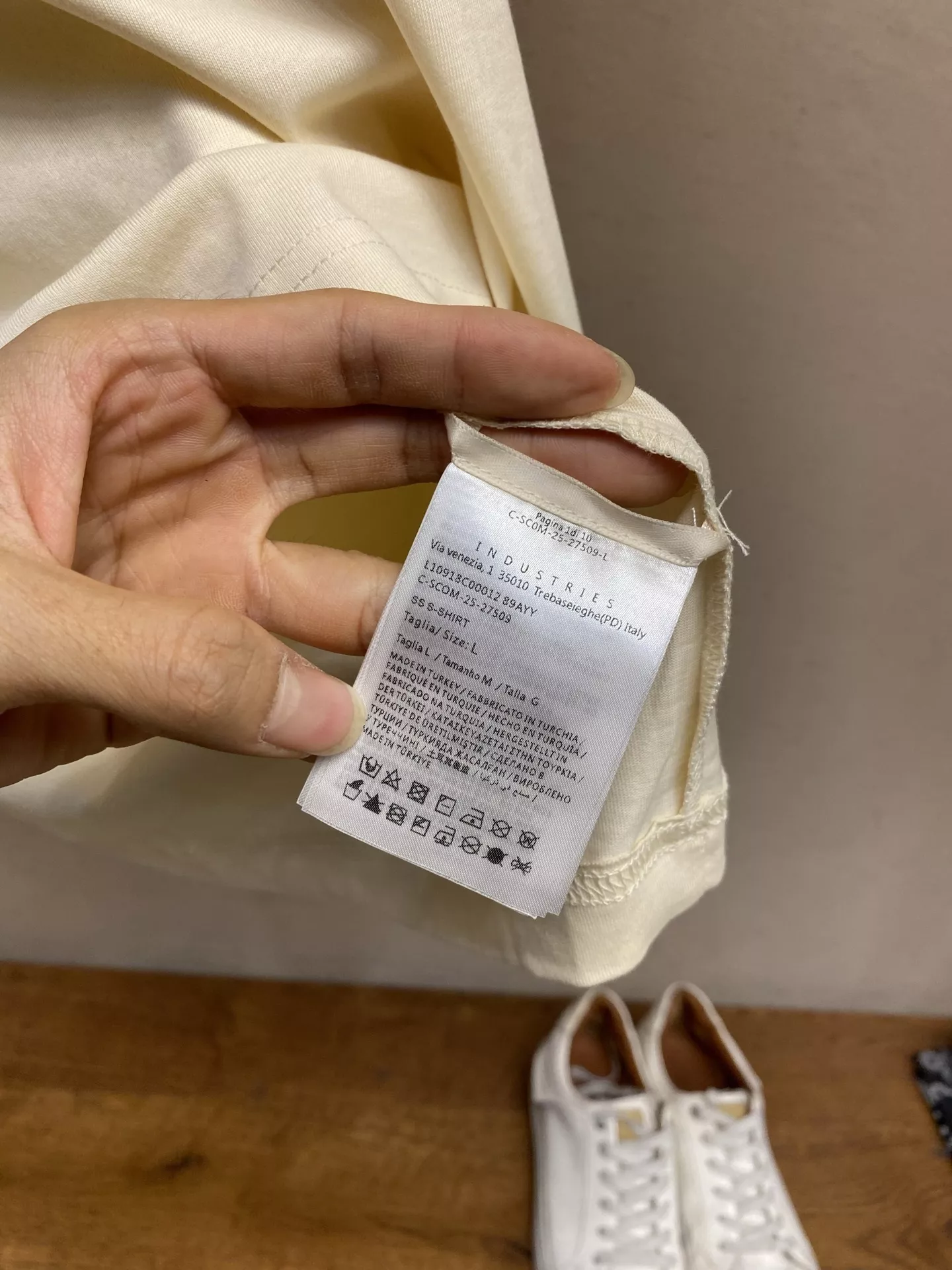 몽클레어 로고 패치 자수 코튼 티셔츠 상세 이미지 8