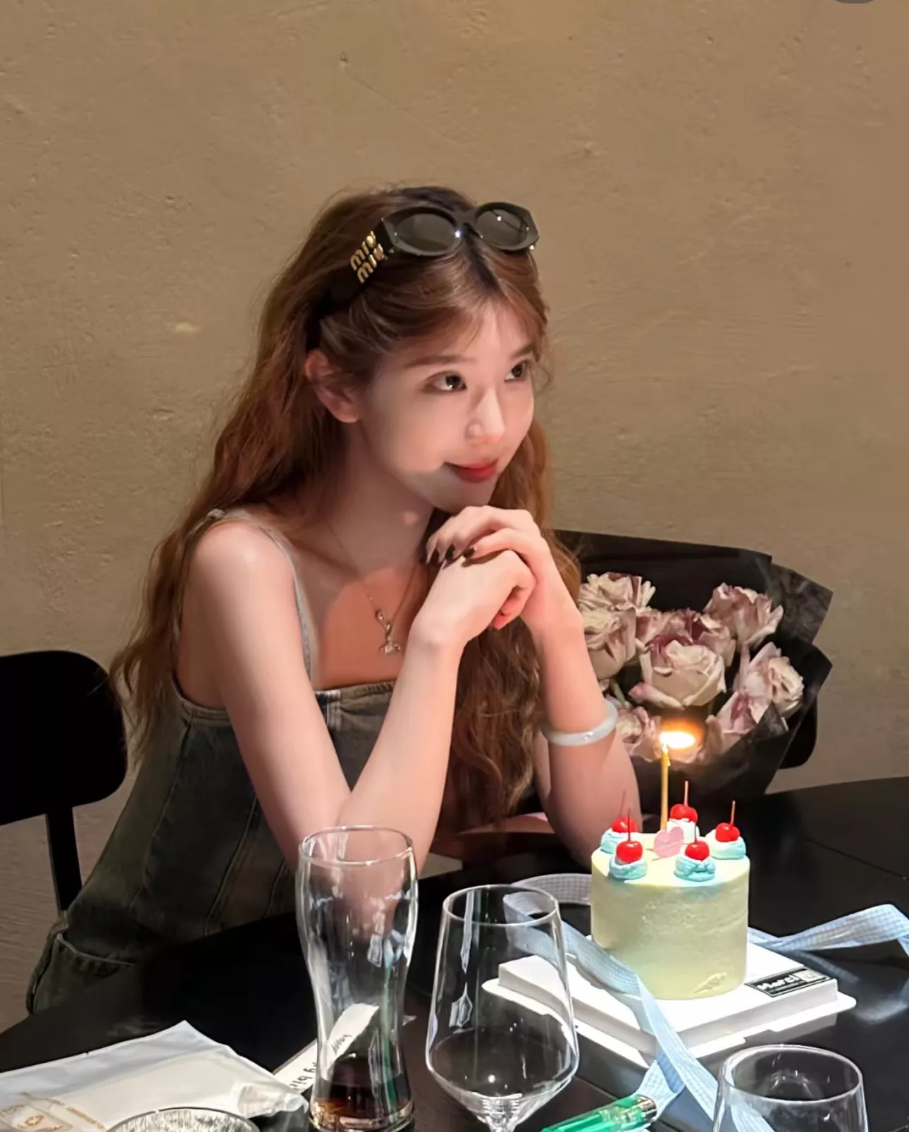 미우미우 슬림 직사각 선글라스 상세 이미지 92