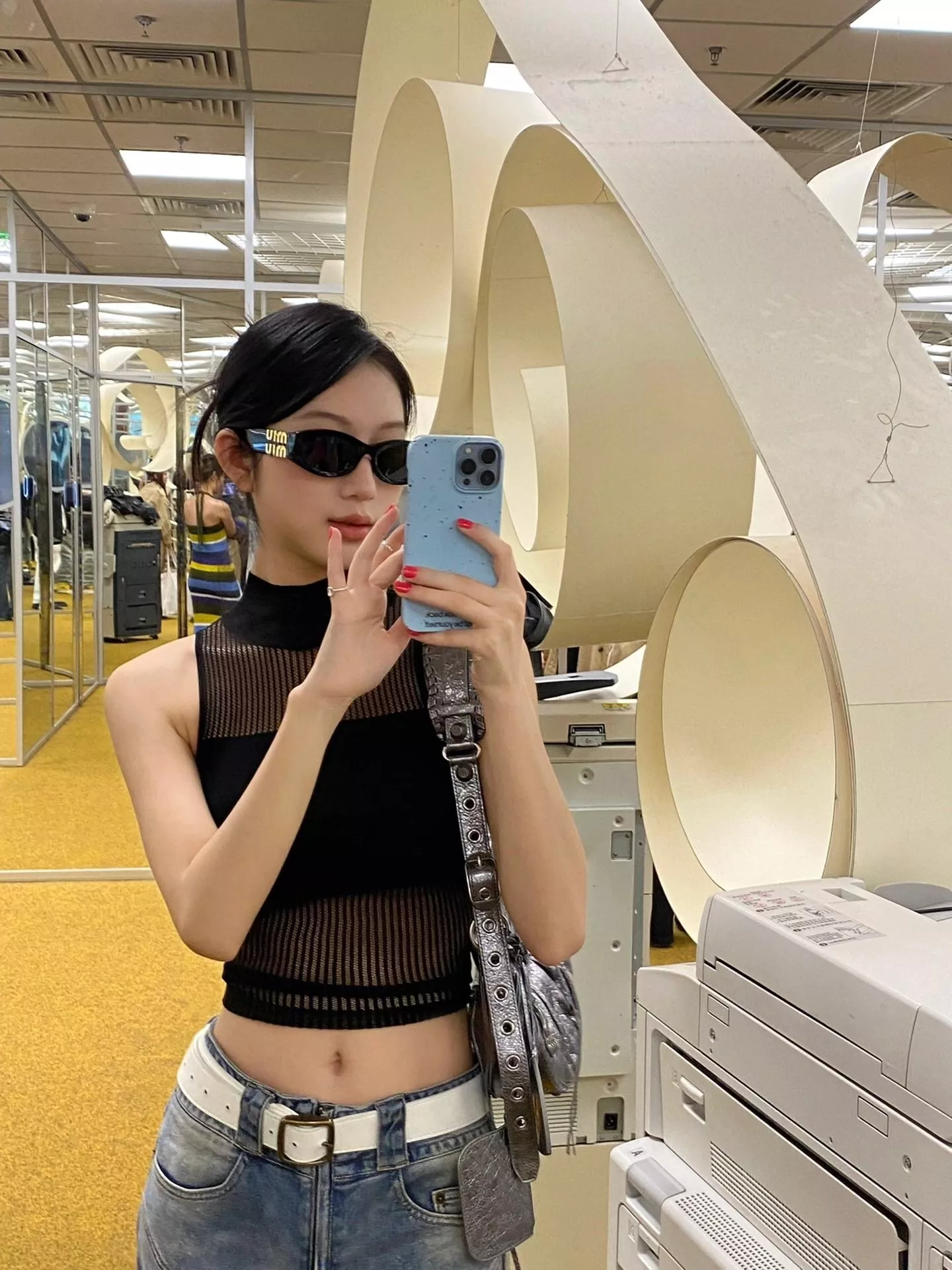 미우미우 슬림 직사각 선글라스 상세 이미지 71