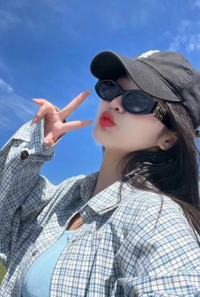 미우미우 슬림 직사각 선글라스 상세 이미지 33