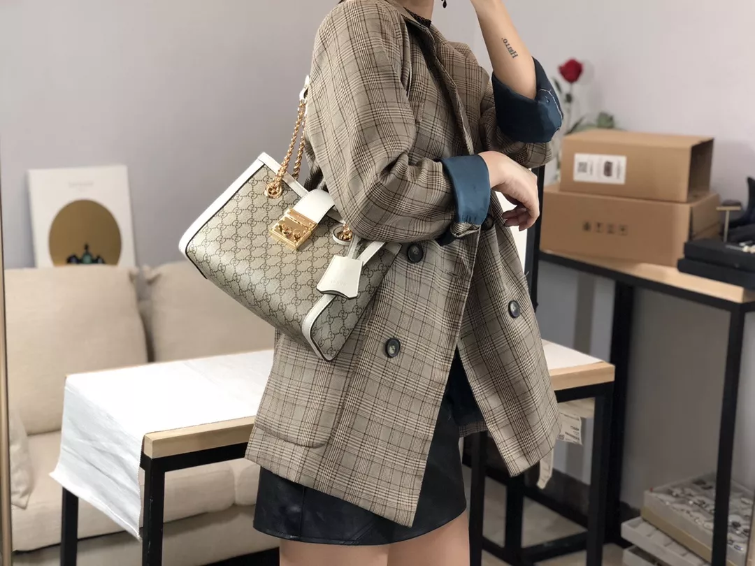 구찌 패드락 체인 장식 토트백 상세 이미지 27