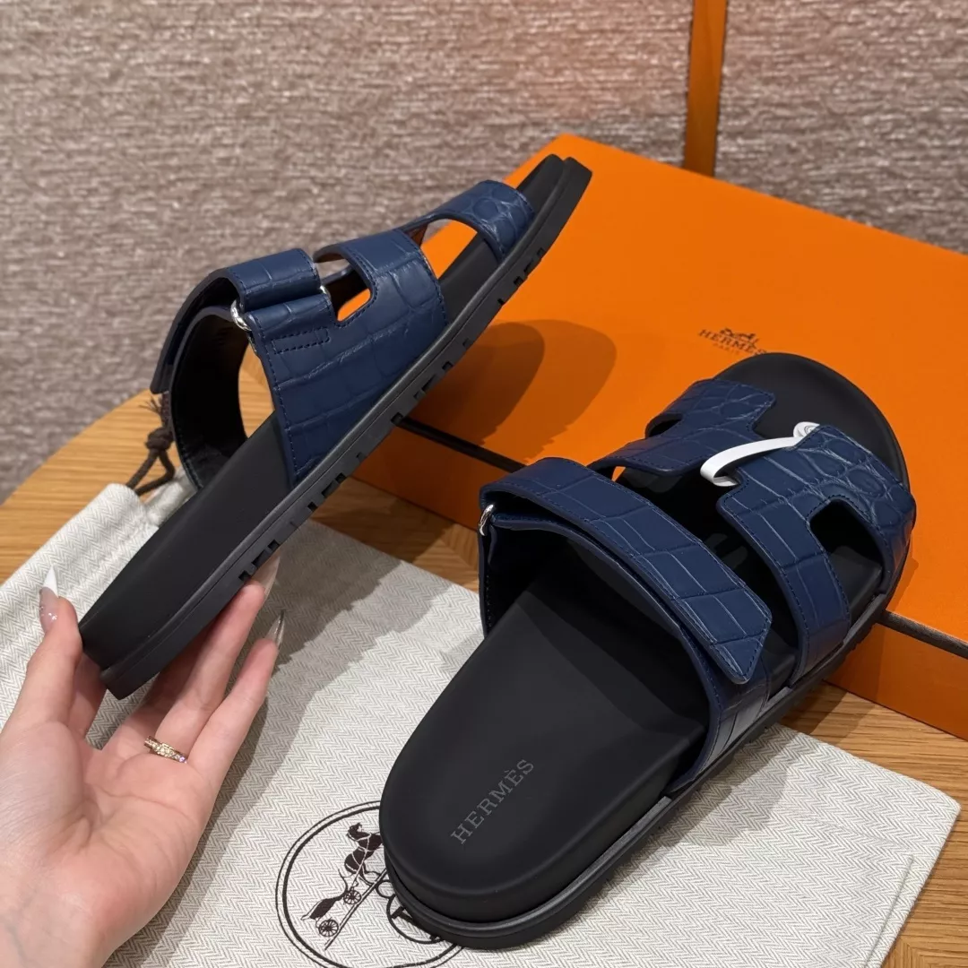 에르메스 크로커다일 텍스처 샌들 상세 이미지 4