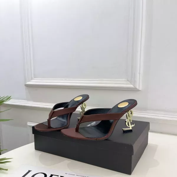 입생로랑 YSL 로고 하이힐 쪼리 샌들