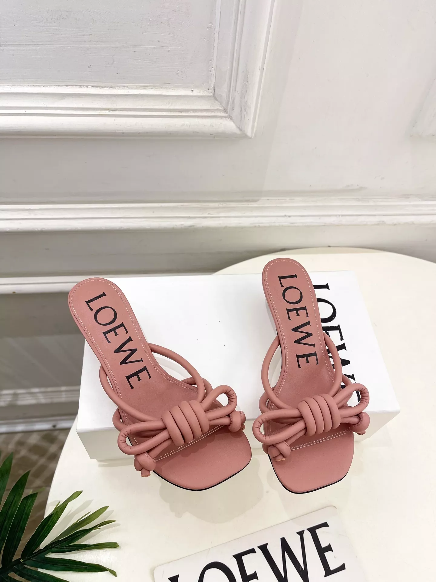 로에베 플라멩코 노트 리본 중굽 뮬 상세 이미지 7