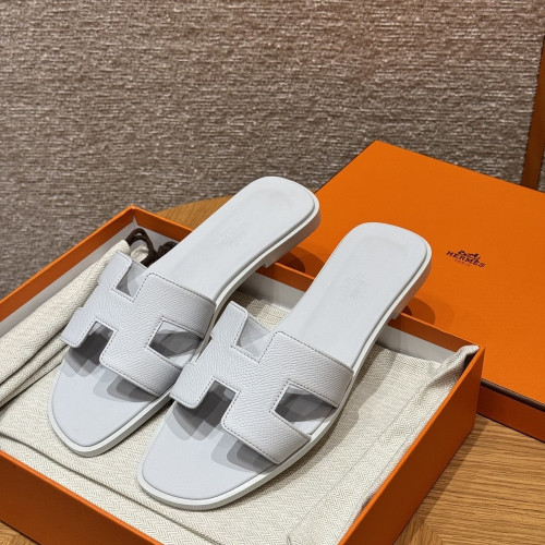 에르메스 오란 H 컷아웃 슬리퍼