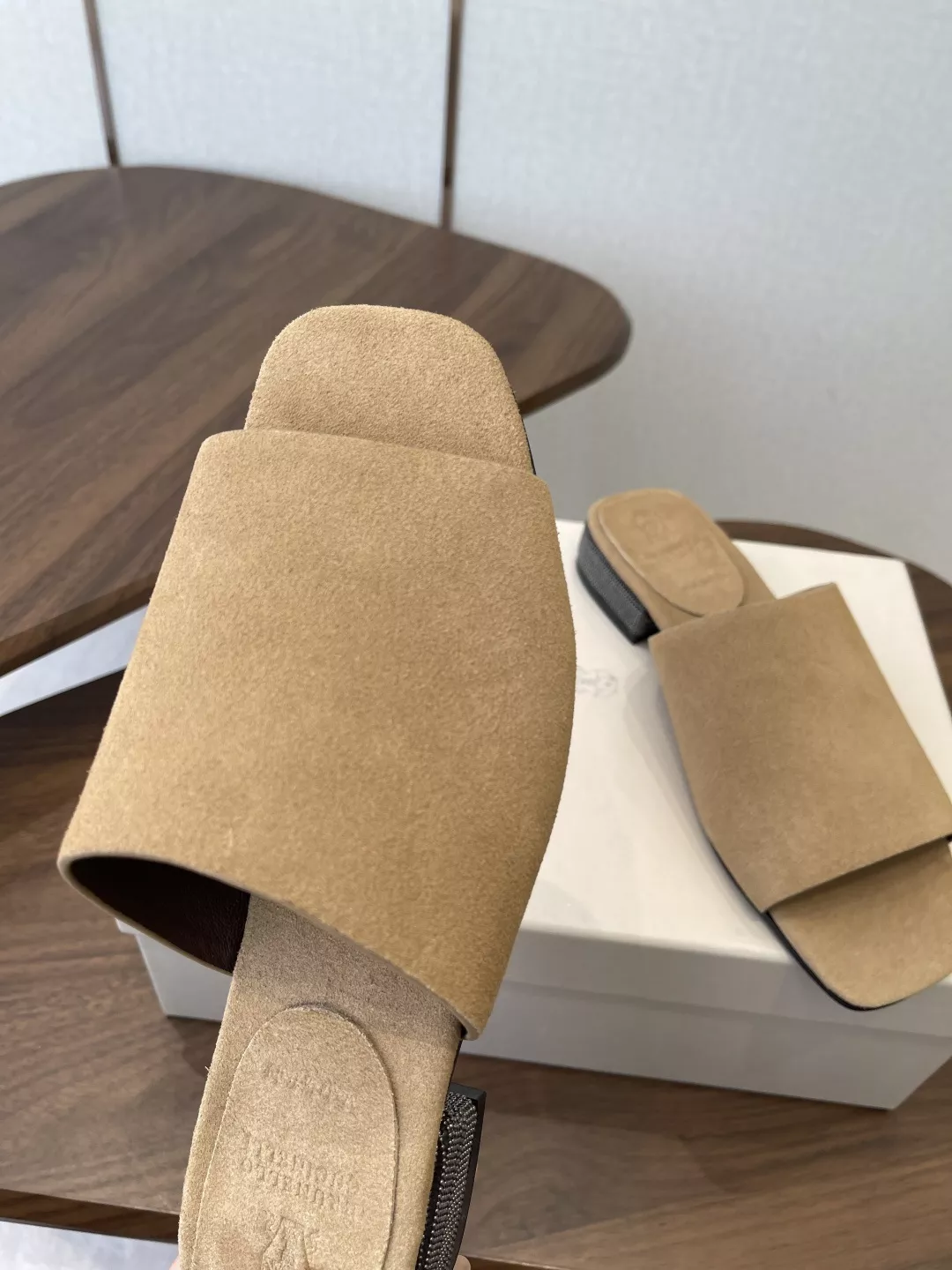 브루넬로쿠치넬리 클래식 빈티지 오픈토 슬리퍼 상세 이미지 6