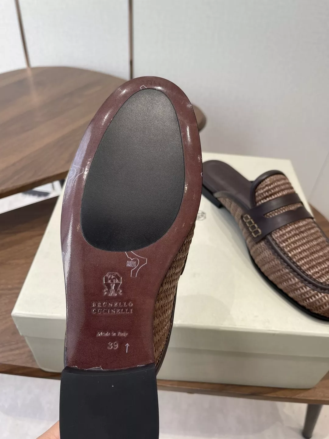 브루넬로쿠치넬리 라피아 우븐 플랫 반슬리퍼 상세 이미지 9