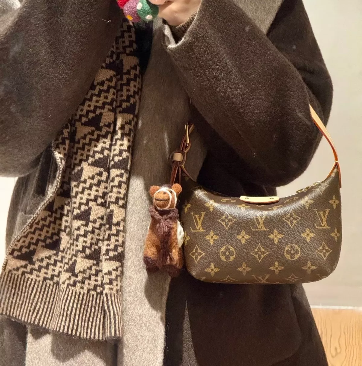 루이비통 미니 모노그램 포쉐트 백 상세 이미지 27