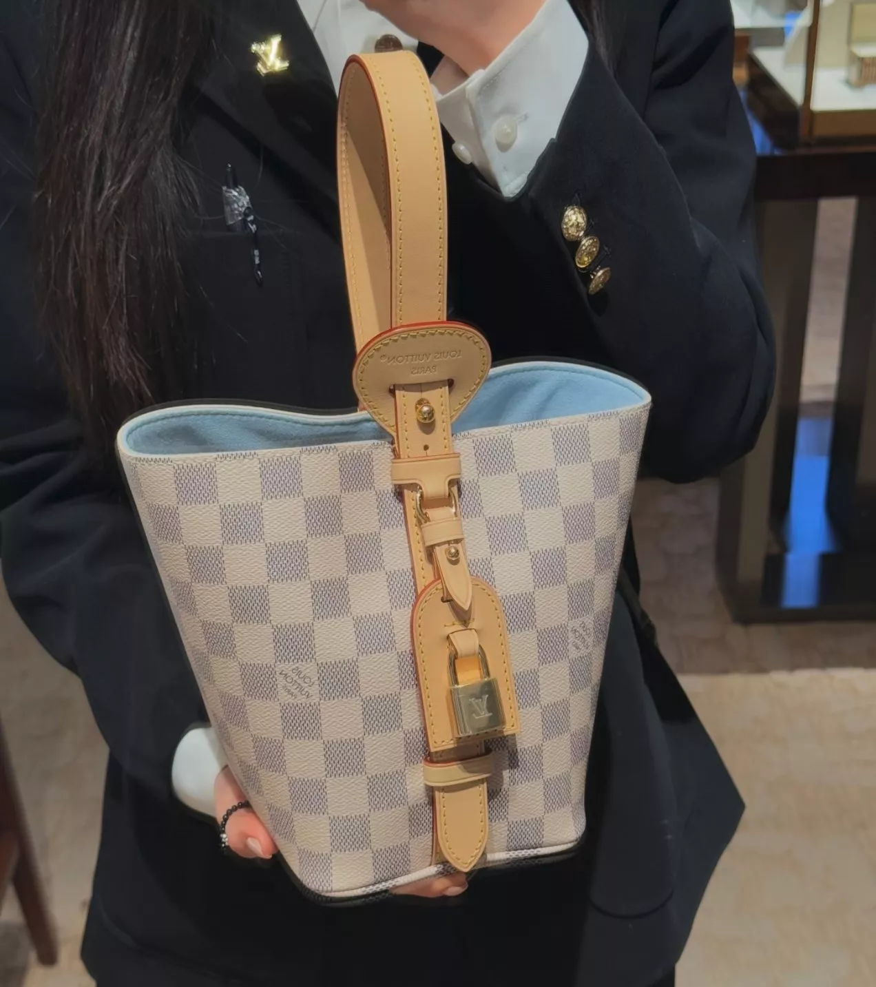 루이비통 올인 BB 버킷 핸드백 상세 이미지 22