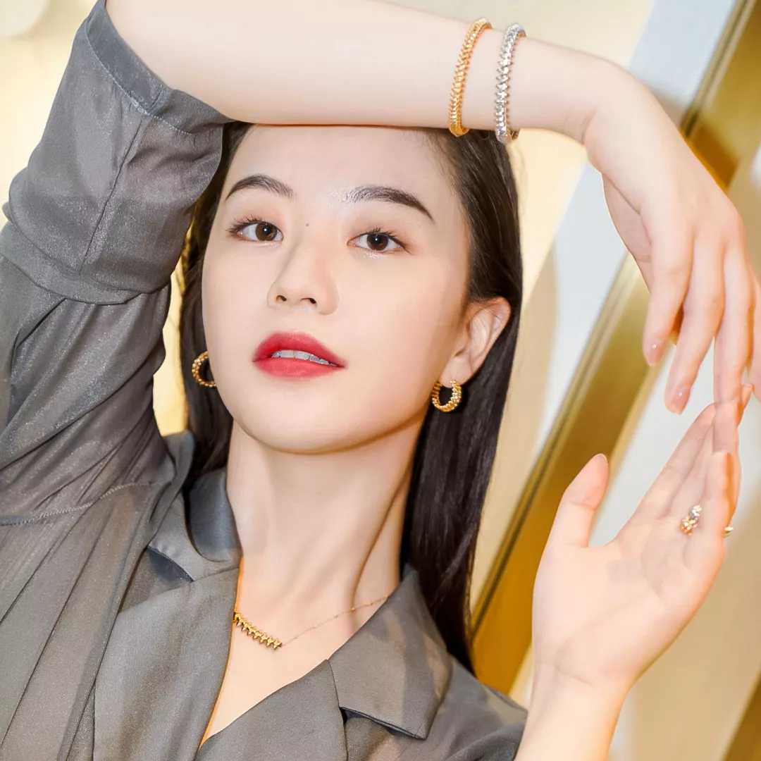 까르띠에 스터드 장식 체인 네크리스 상세 이미지 20