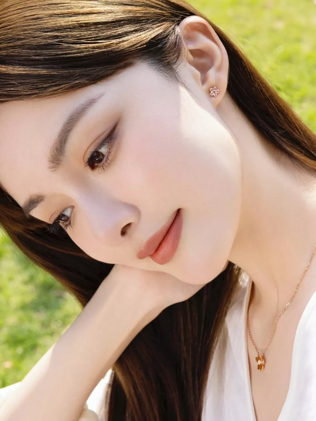 그라프 플라워 모티브 이어링 상세 이미지 10
