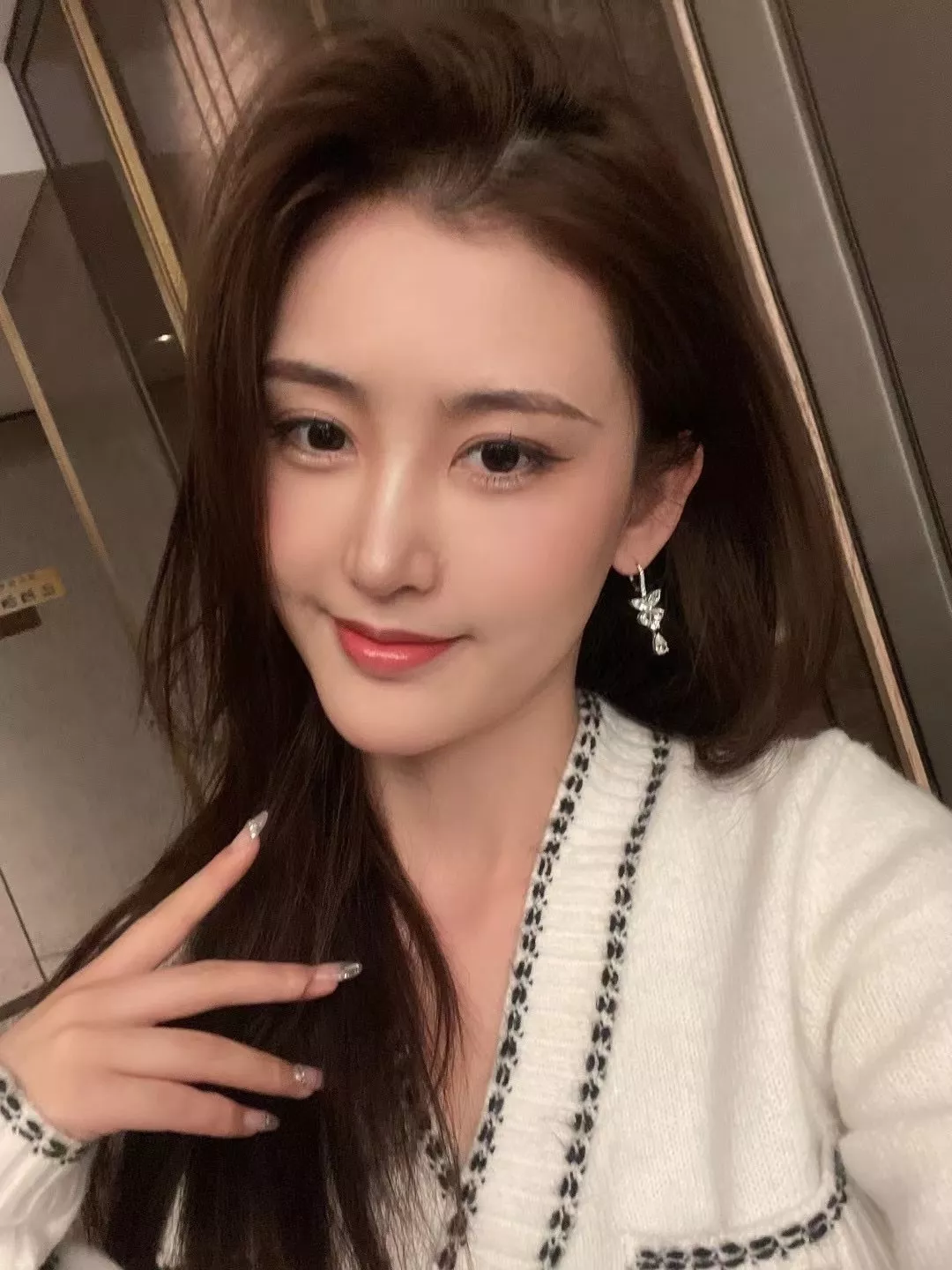 그라프 버터플라이 드롭 이어링 상세 이미지 12