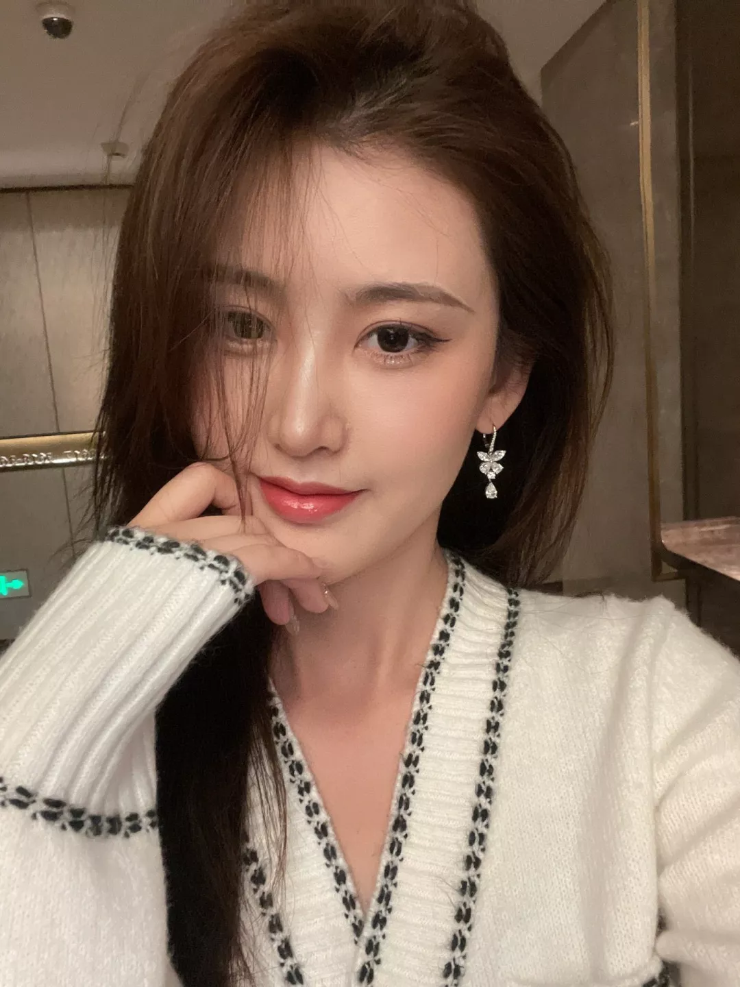 그라프 버터플라이 드롭 이어링 상세 이미지 7