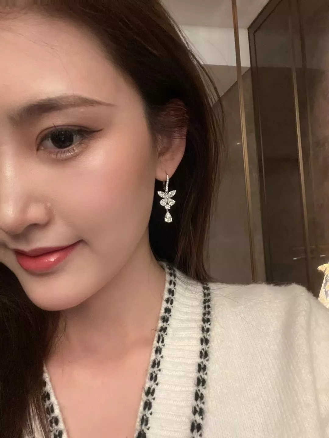 그라프 버터플라이 드롭 이어링 상세 이미지 13