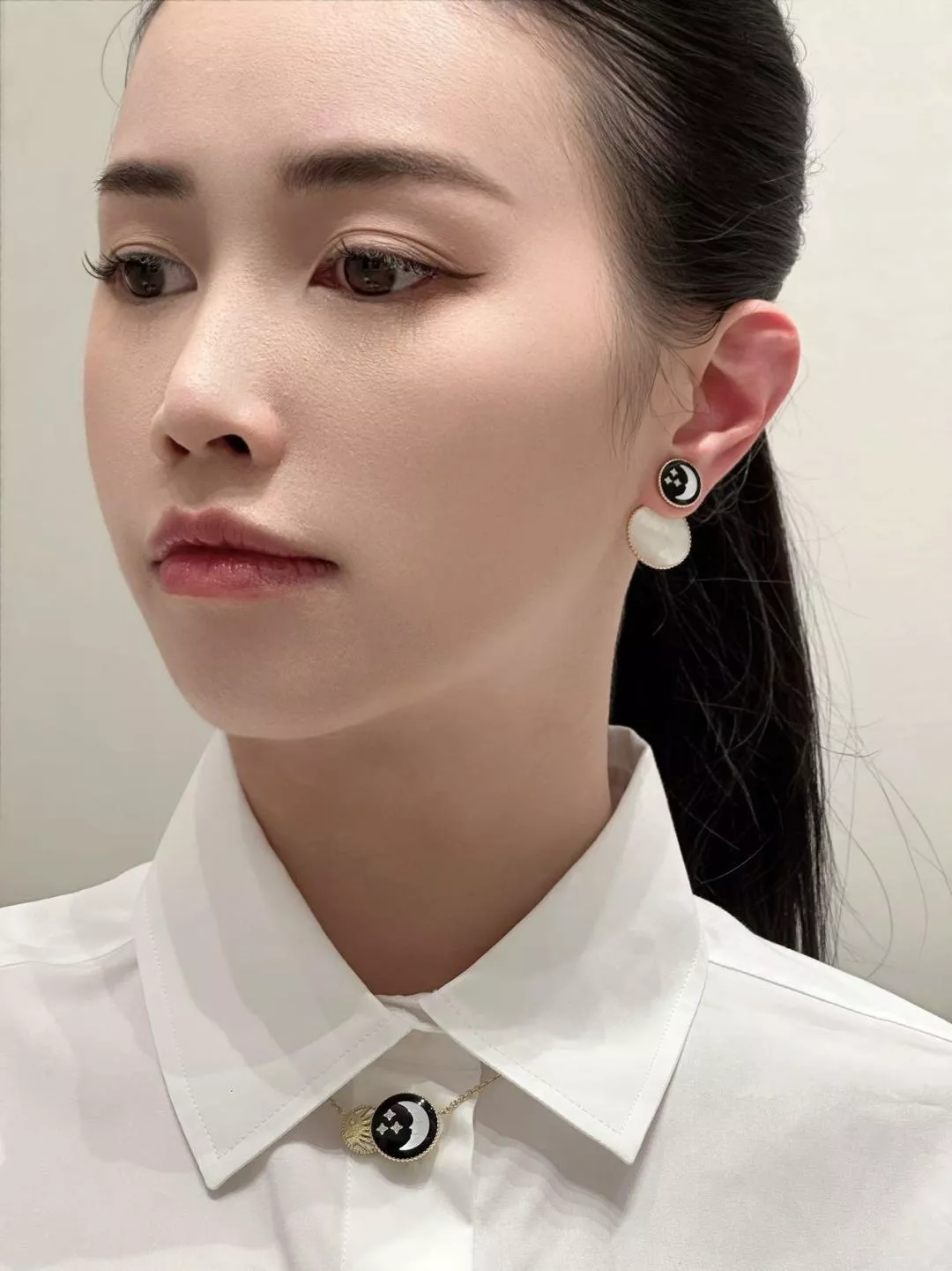 디올 일월성진 양면 펜던트 목걸이 상세 이미지 9
