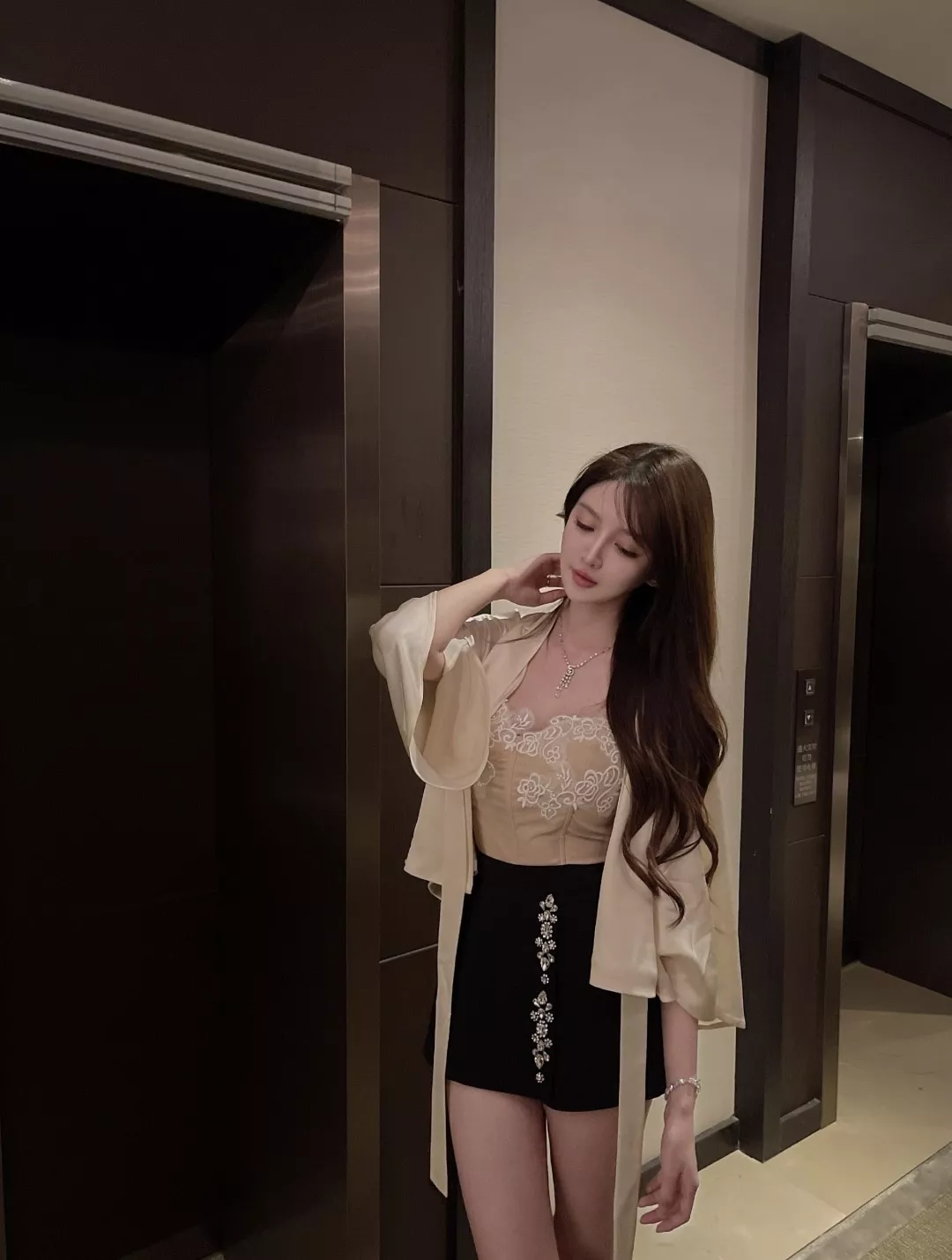 샤넬 넘버 5 드롭 체인 목걸이 상세 이미지 42
