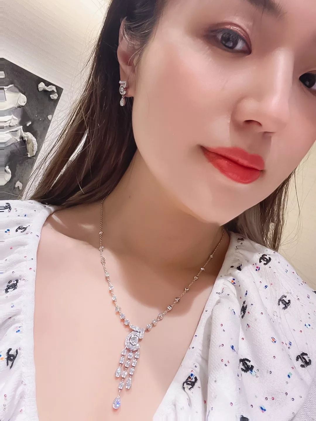 샤넬 넘버 5 드롭 체인 목걸이 상세 이미지 16