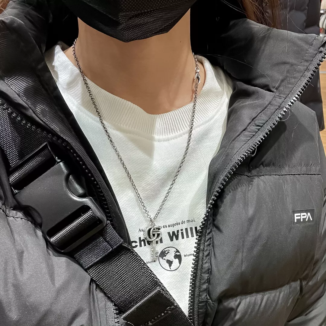 구찌 더블지 키 모티브 네크리스 상세 이미지 19