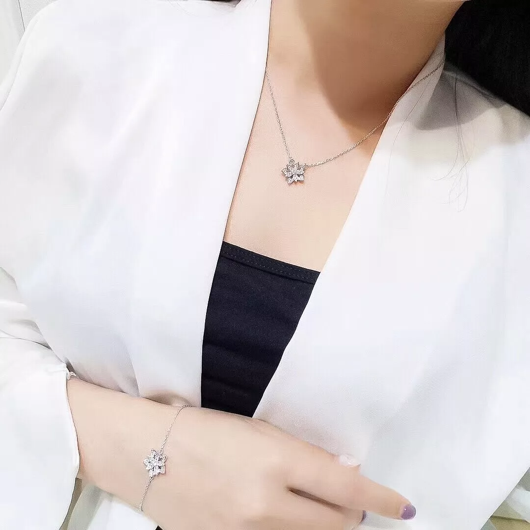 반클리프아펠 연꽃 모티브 브레이슬릿 상세 이미지 17
