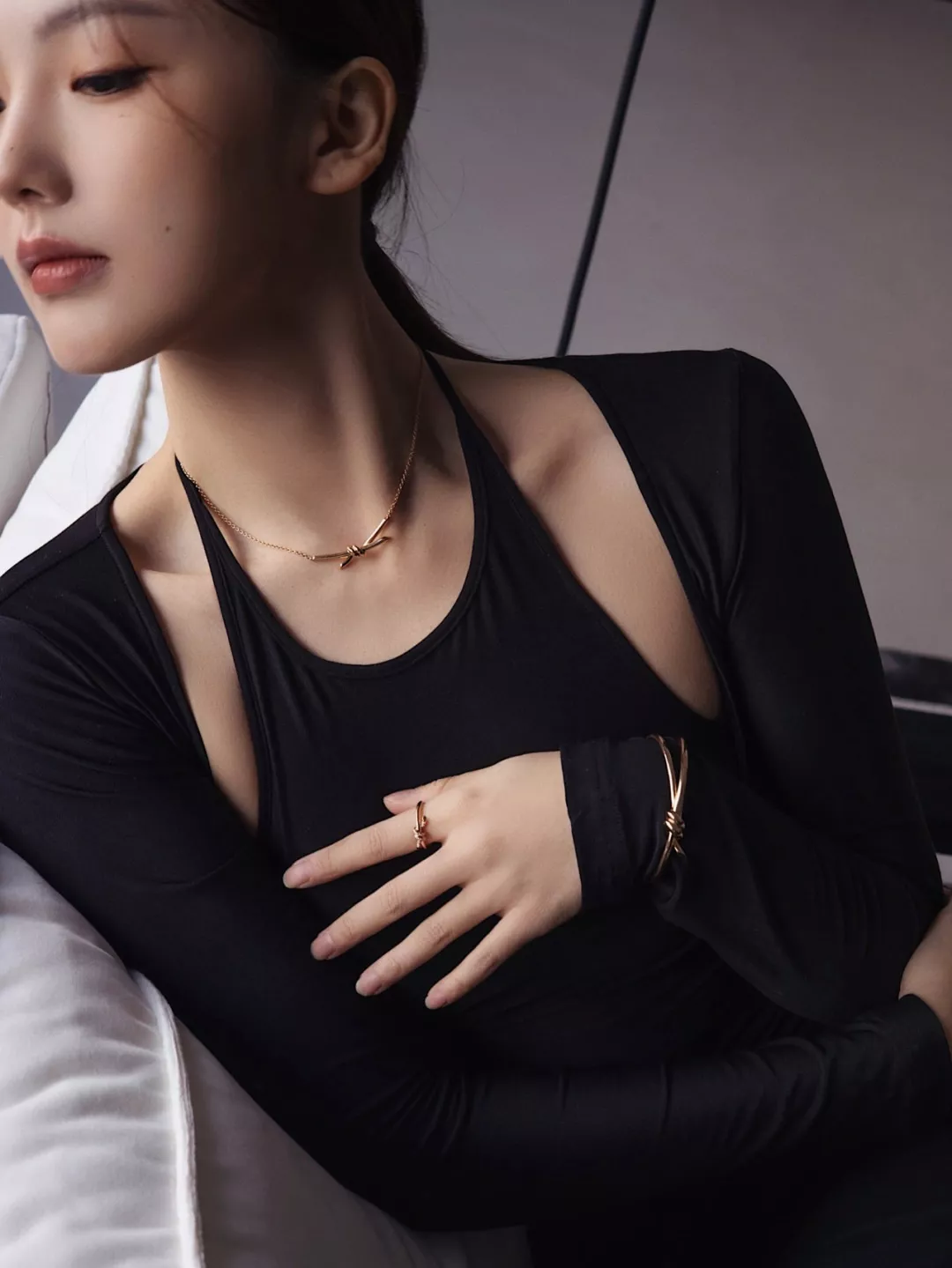 티파니앤코 매듭 포인트 네크리스 상세 이미지 17