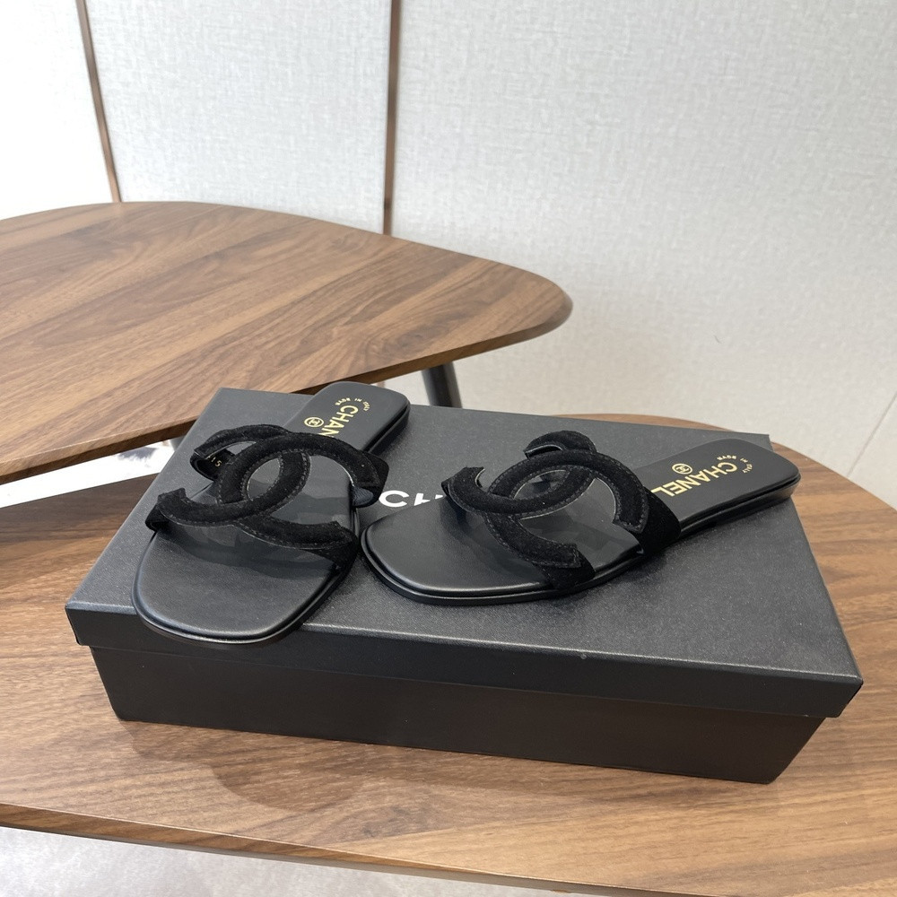 샤넬 더블씨 로고 양가죽 슬리퍼