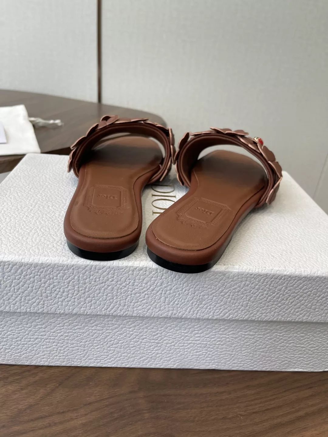 디올 플라워 장식 플랫 슬리퍼 상세 이미지 8