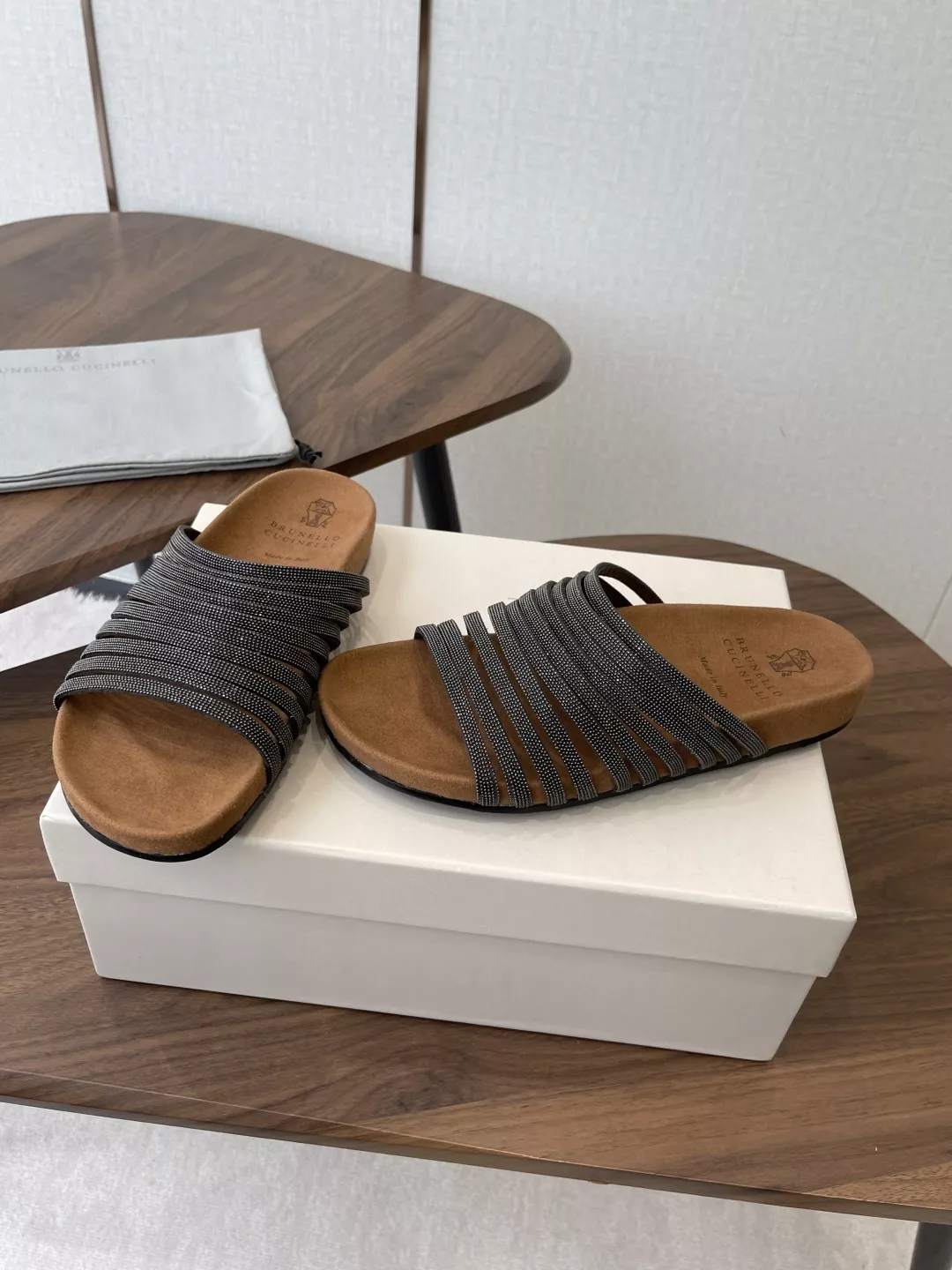 브루넬로쿠치넬리 클래식 빈티지 체인 슬리퍼 상세 이미지 4