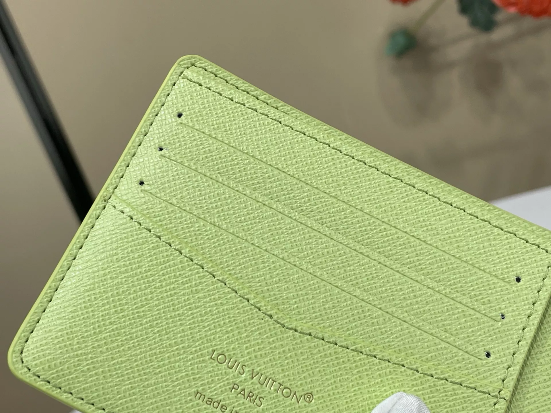 루이비통 모노그램 도넛 코팅 캔버스 반지갑 상세 이미지 5