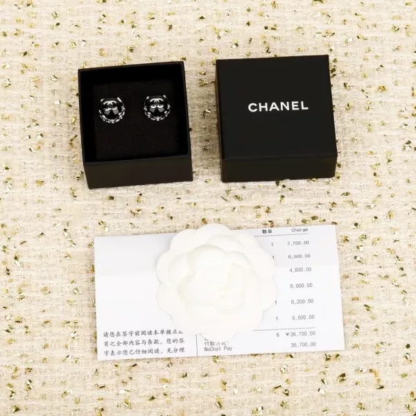샤넬 더블 C 레진 이어링