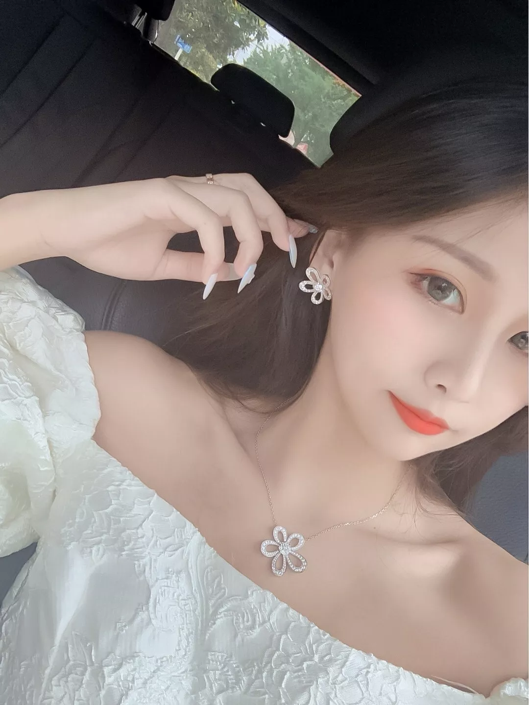 반클리프아펠 플라워레이스 플라워 이어링 상세 이미지 12