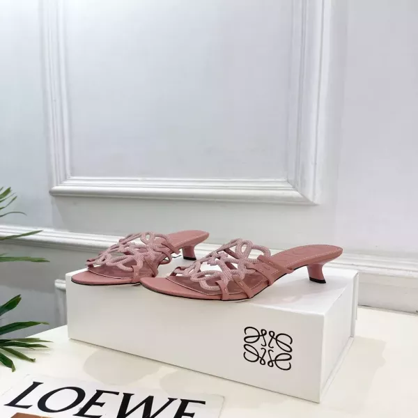 로에베 아나그램 컷아웃 큐빅 캣힐 샌들