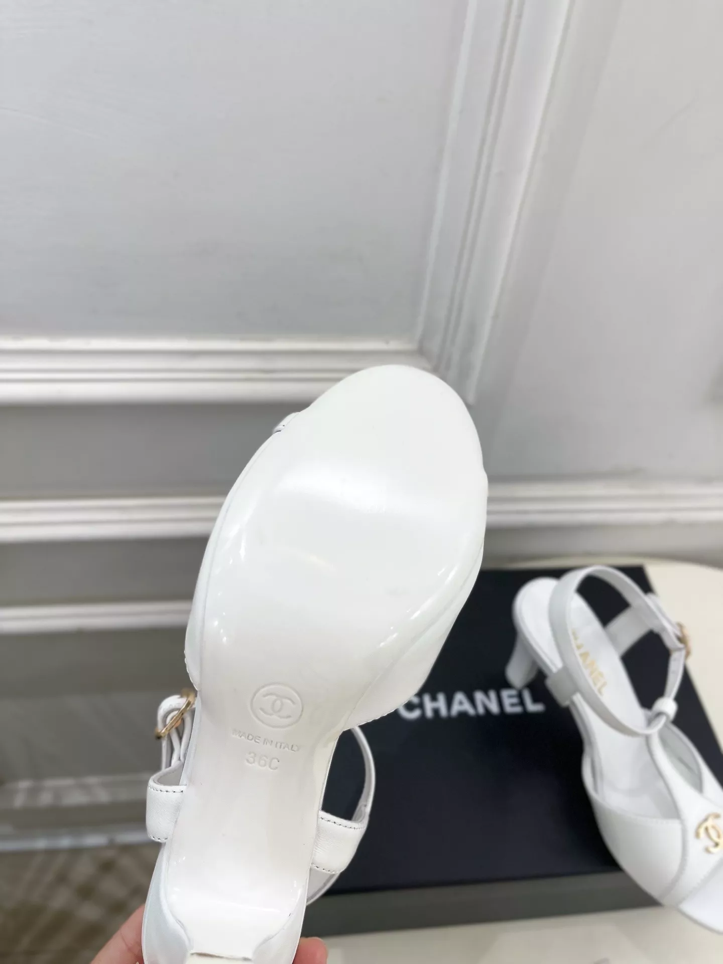 샤넬 더블씨 버클 티스트랩 하이힐 샌들 상세 이미지 9