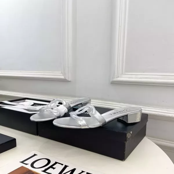 샤넬 더블 씨 로고 오픈토 뮬 샌들