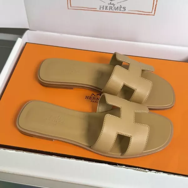 에르메스 오란 H 슬리퍼