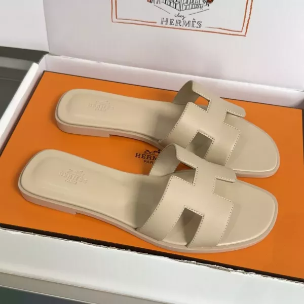 에르메스 오란 H 슬리퍼