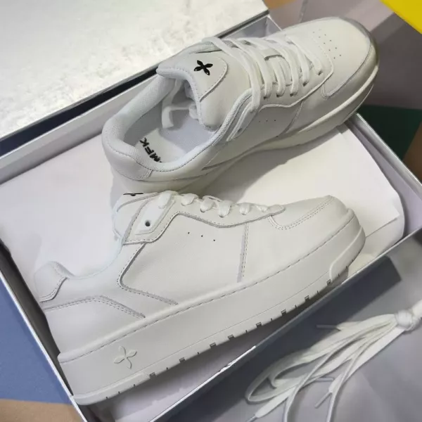 에스엠에프케이 클래식 플랫폼 스니커즈