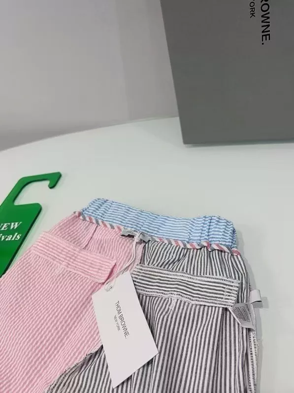 톰브라운 버블 시어서커 배색 반바지 상세 이미지 9