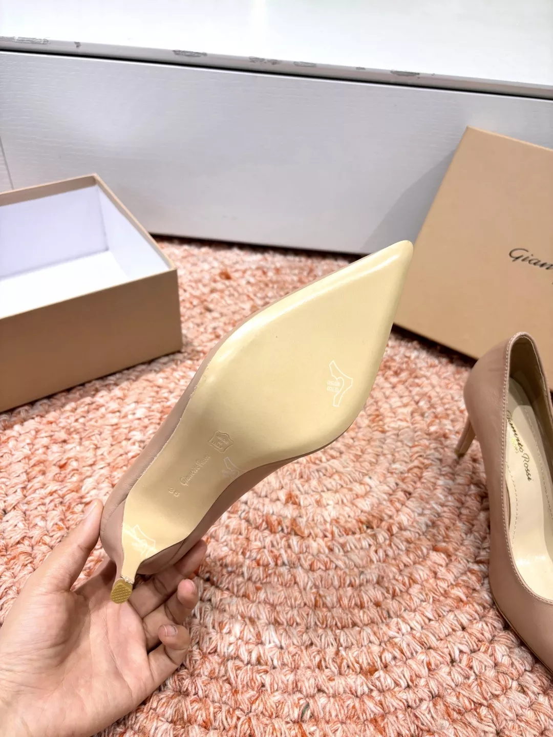 지안비토로시 클래식 핑크 발레리나 슈즈 상세 이미지 9