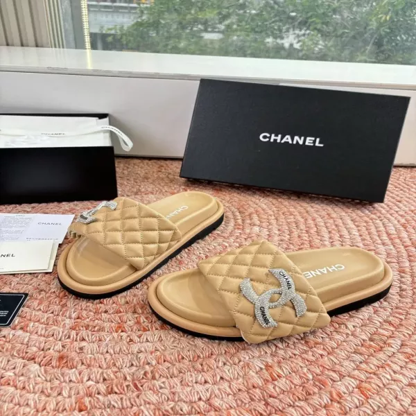 루이비통 밍크 퍼 홈 슬리퍼