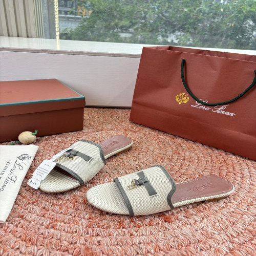 로로피아나 참 장식 린넨 캔버스 슬리퍼