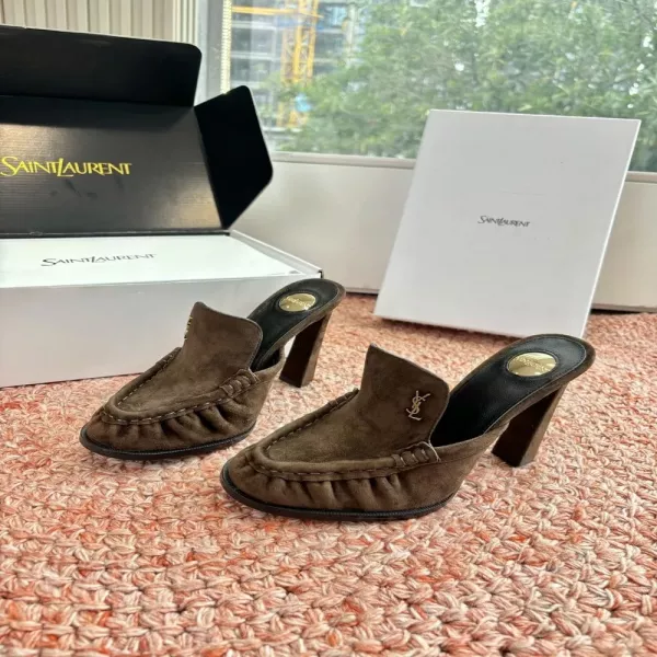 입생로랑 YSL 스몰 로고 하이힐 로퍼 뮬