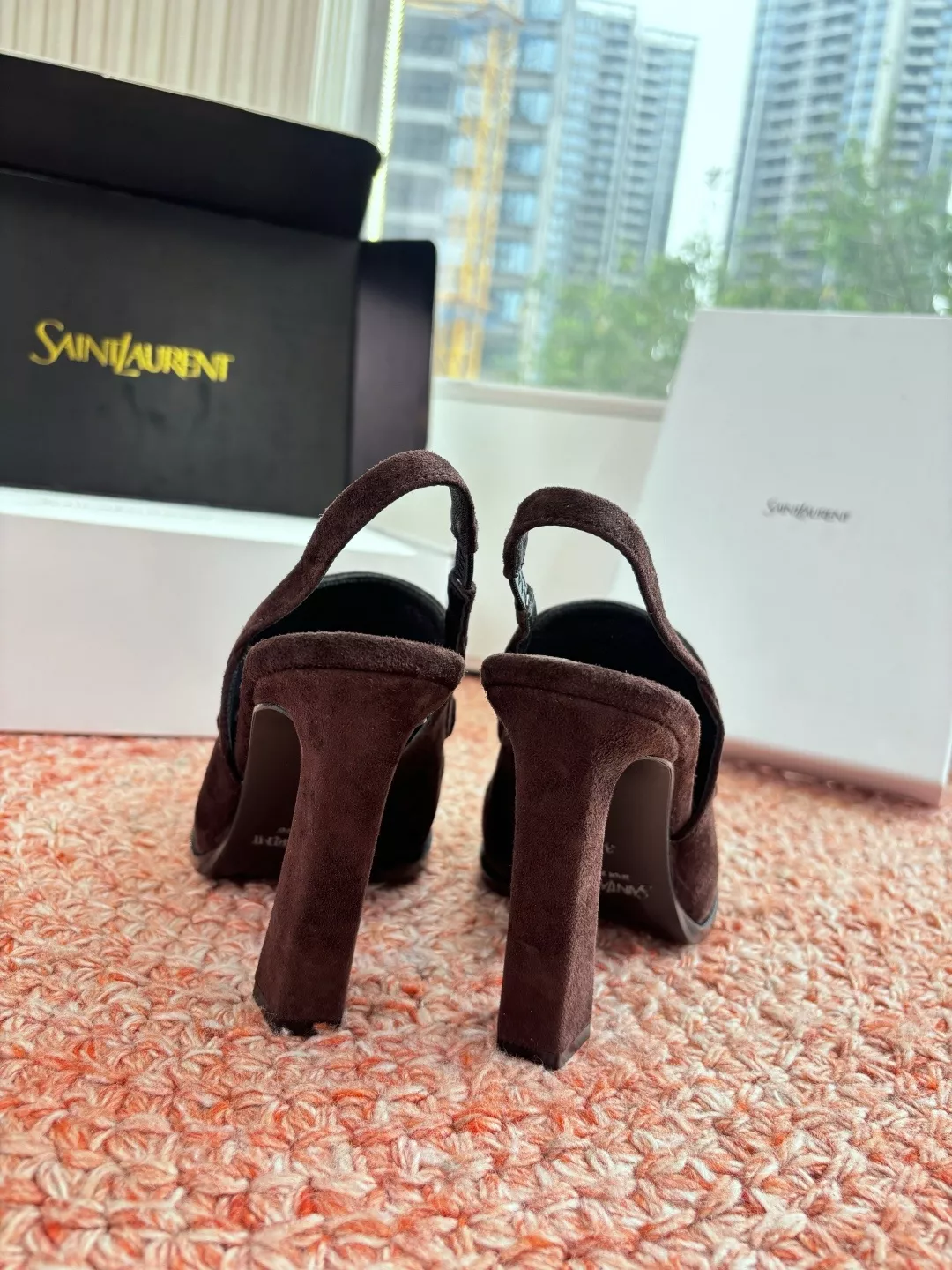 입생로랑 YSL 로고 하이힐 로퍼 뮬 상세 이미지 7