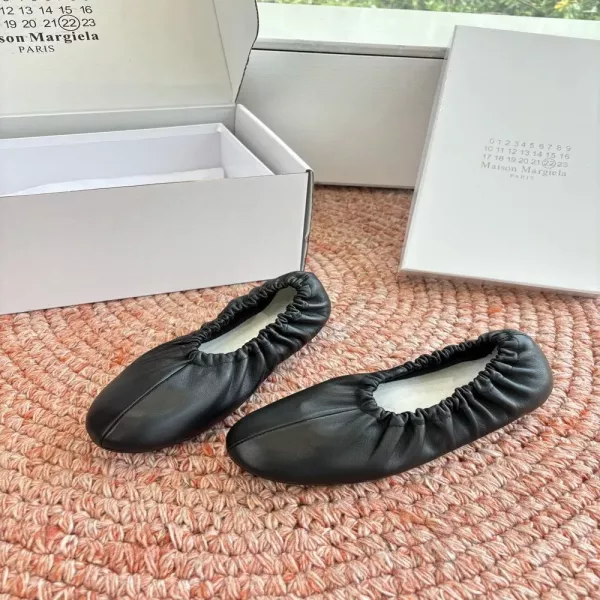 메종마르지엘라 클래식 주름 발레 슈즈
