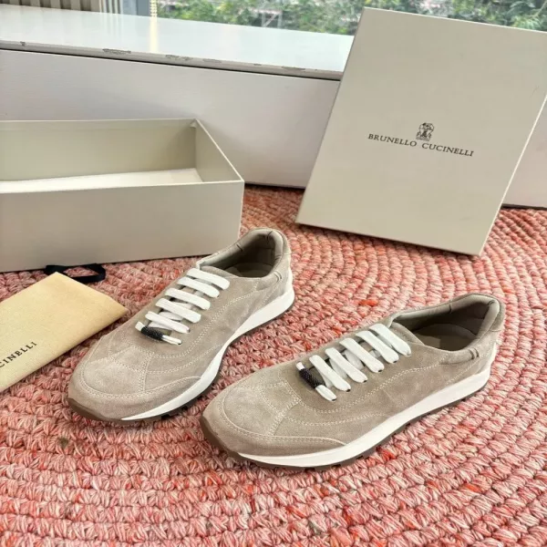 브루넬로쿠치넬리 스웨이드 운동화