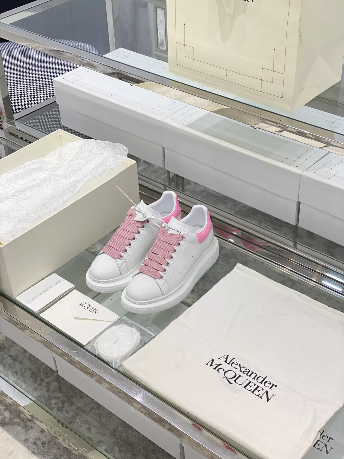body_f5b99636d433acd5.webp