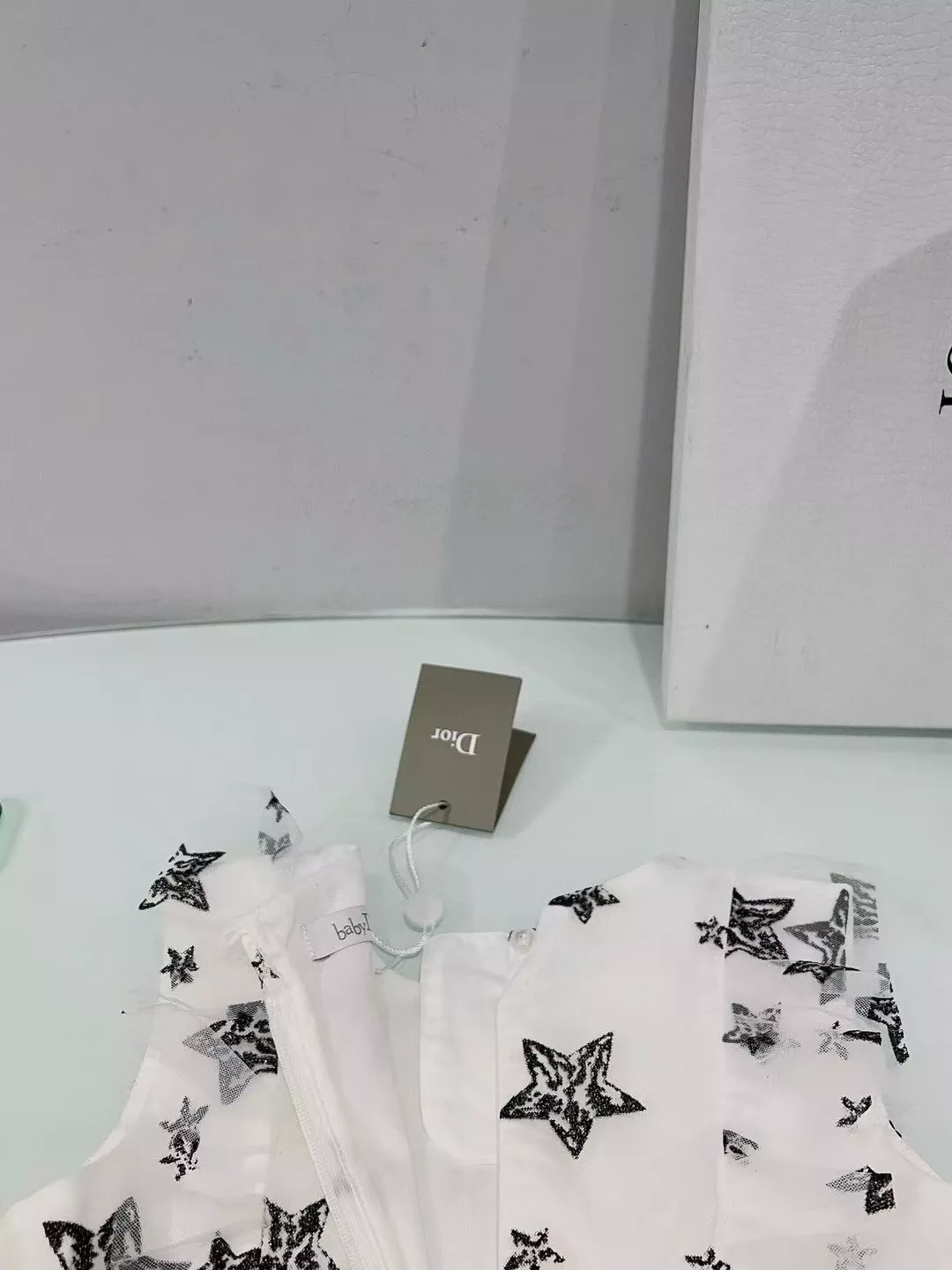 디올 자수 로고 더블 메쉬 드레스 상세 이미지 9