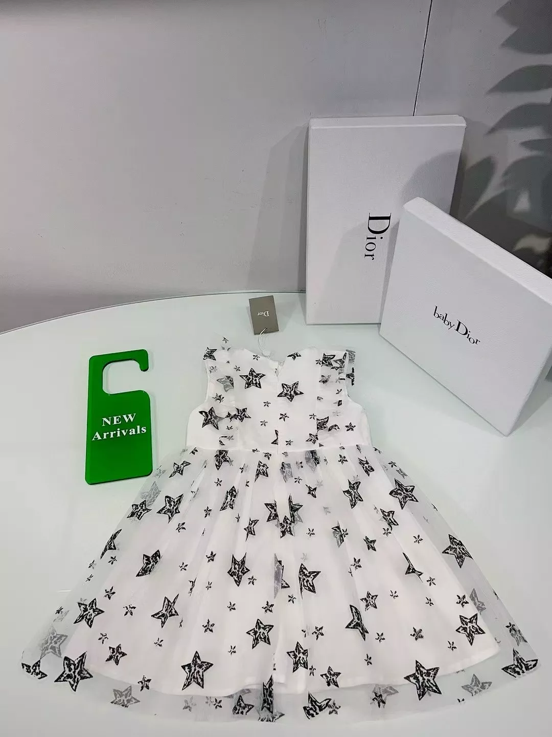 디올 자수 로고 더블 메쉬 드레스 상세 이미지 6