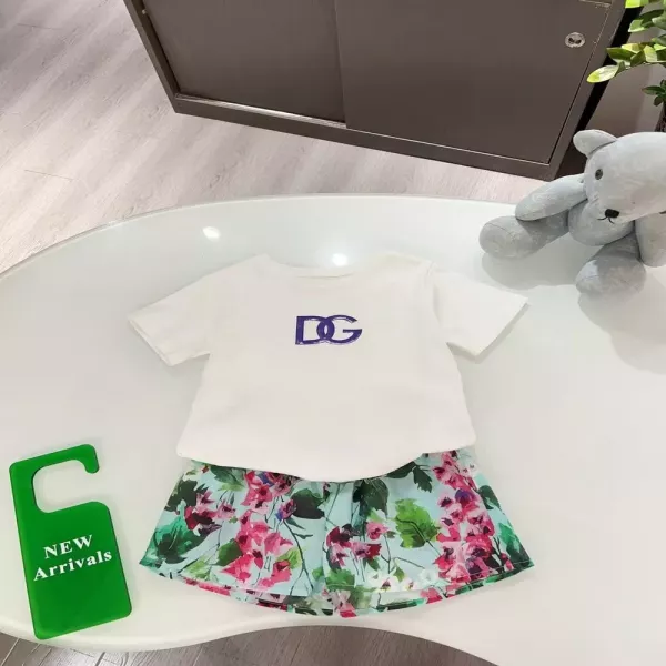 돌체앤가바나 플라워 패턴 반소매 세트
