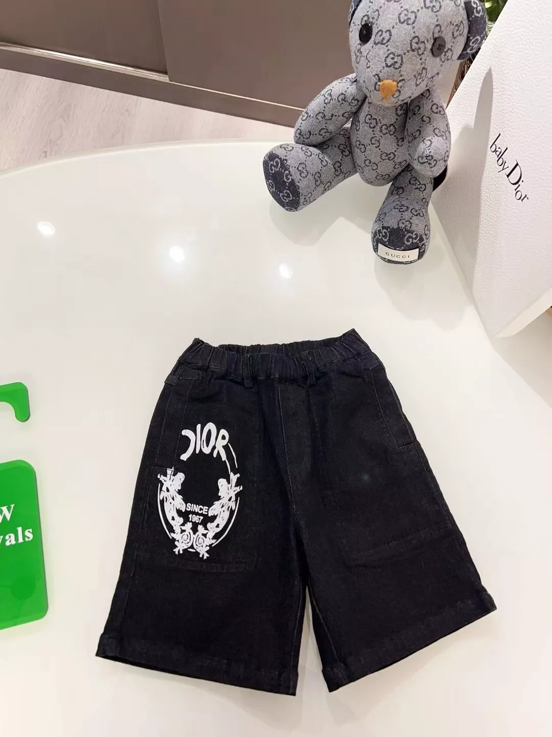 디올 로고 포인트 블랙 데님 반바지 상세 이미지 2